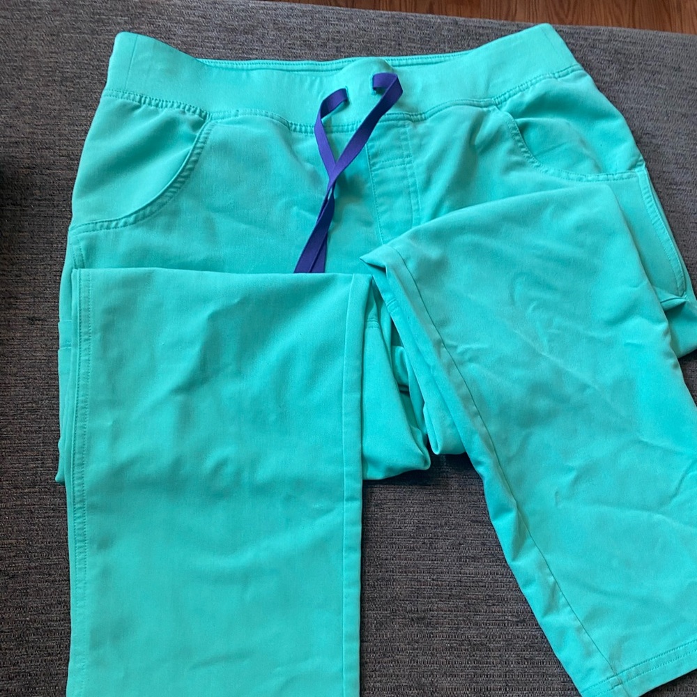 Figs - Surgical Green in Kade MP